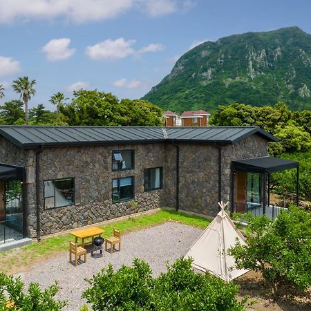 Wol Yeong Sa Gye Villa Seogwipo Exterior photo